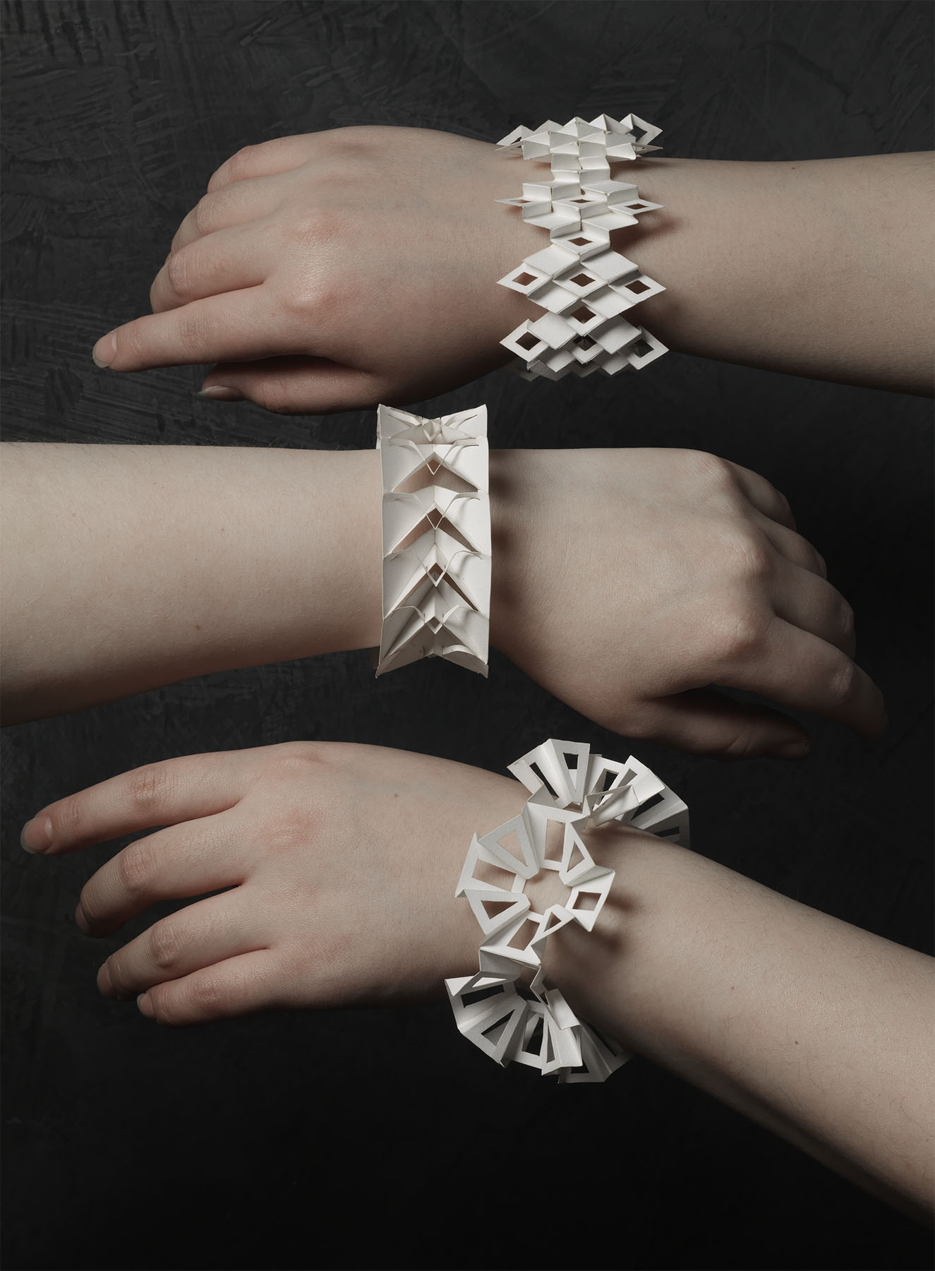 Paper Bracelet Kit (Wearing Display)