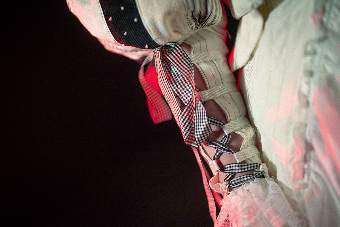 Close up of Poppet sleeve lacing.